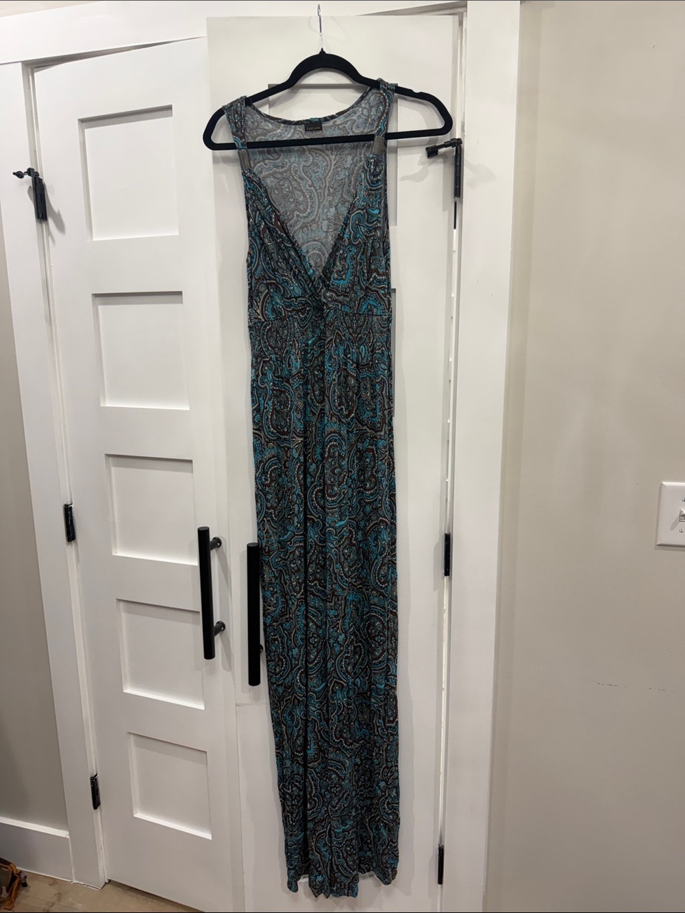 Sleeveless Teal Paisley Maxi Dress - Elegant V-Neck